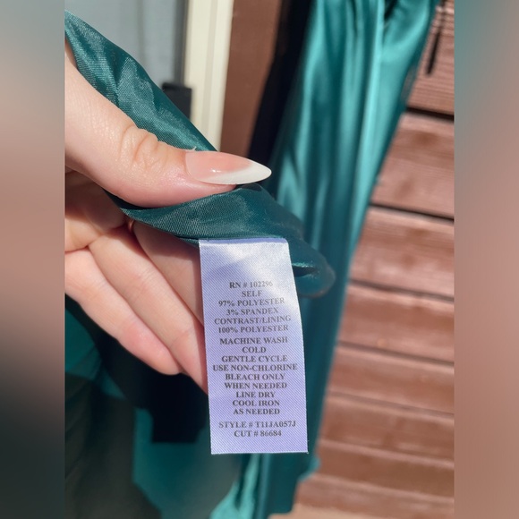 Women’s Emerald green cowl neck prom dress - Picture 6 of 8